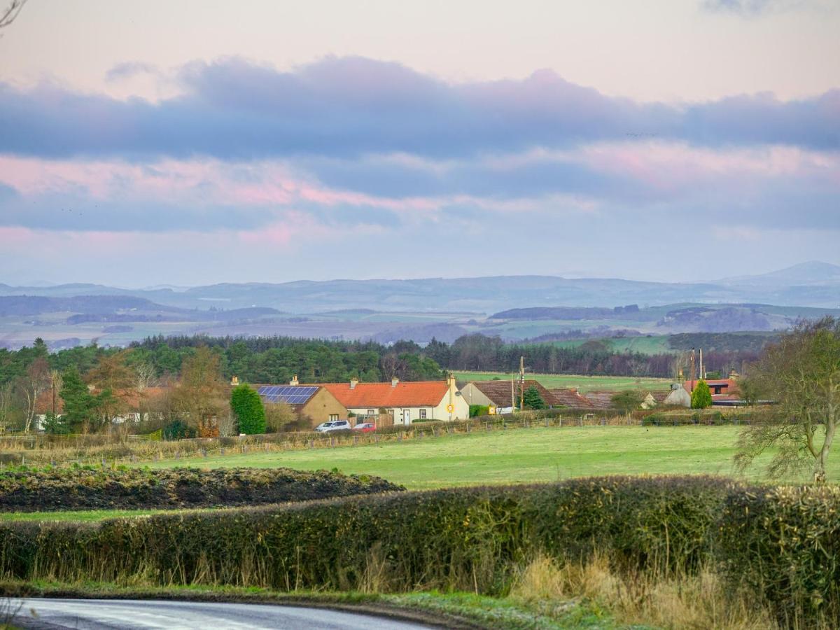 Rhum Cottage Cupar Buitenkant foto
